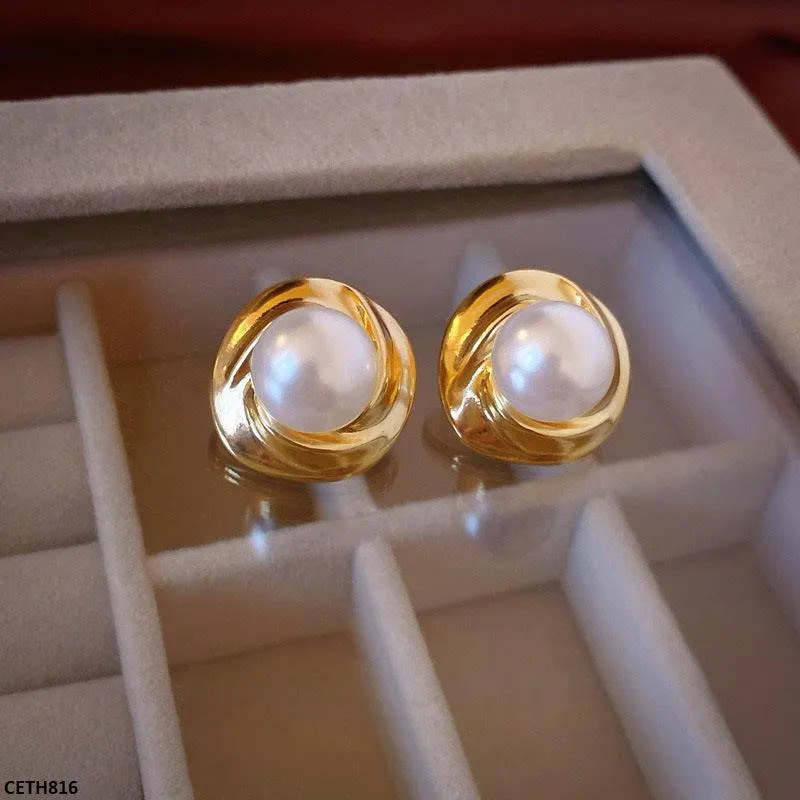 18K Gold Pearl Tops Pair