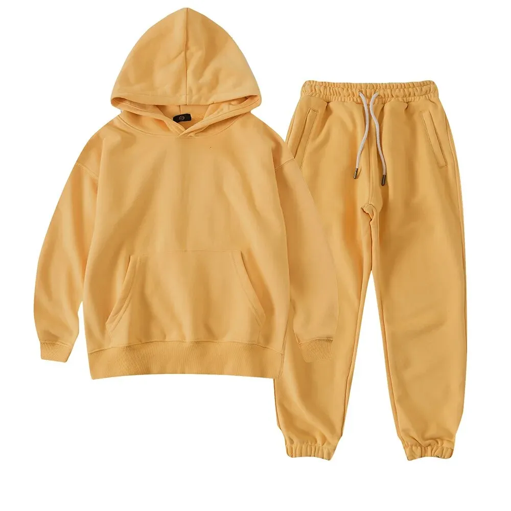 Cozy Unisex Kids Solid Color Hoodie Tracksuit for Autumn Adventures