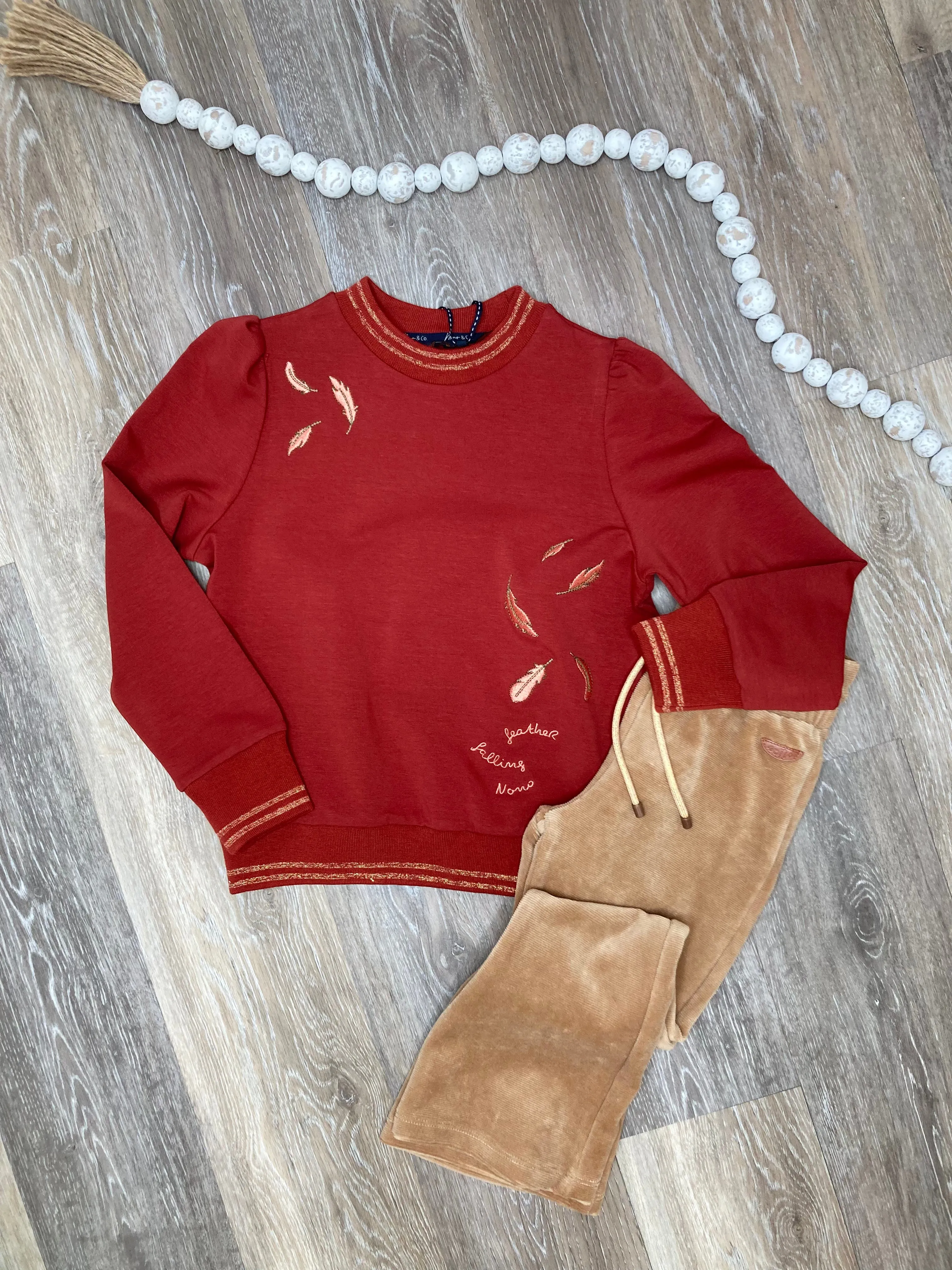 NON Kate Pullover with Feather Embroidery
