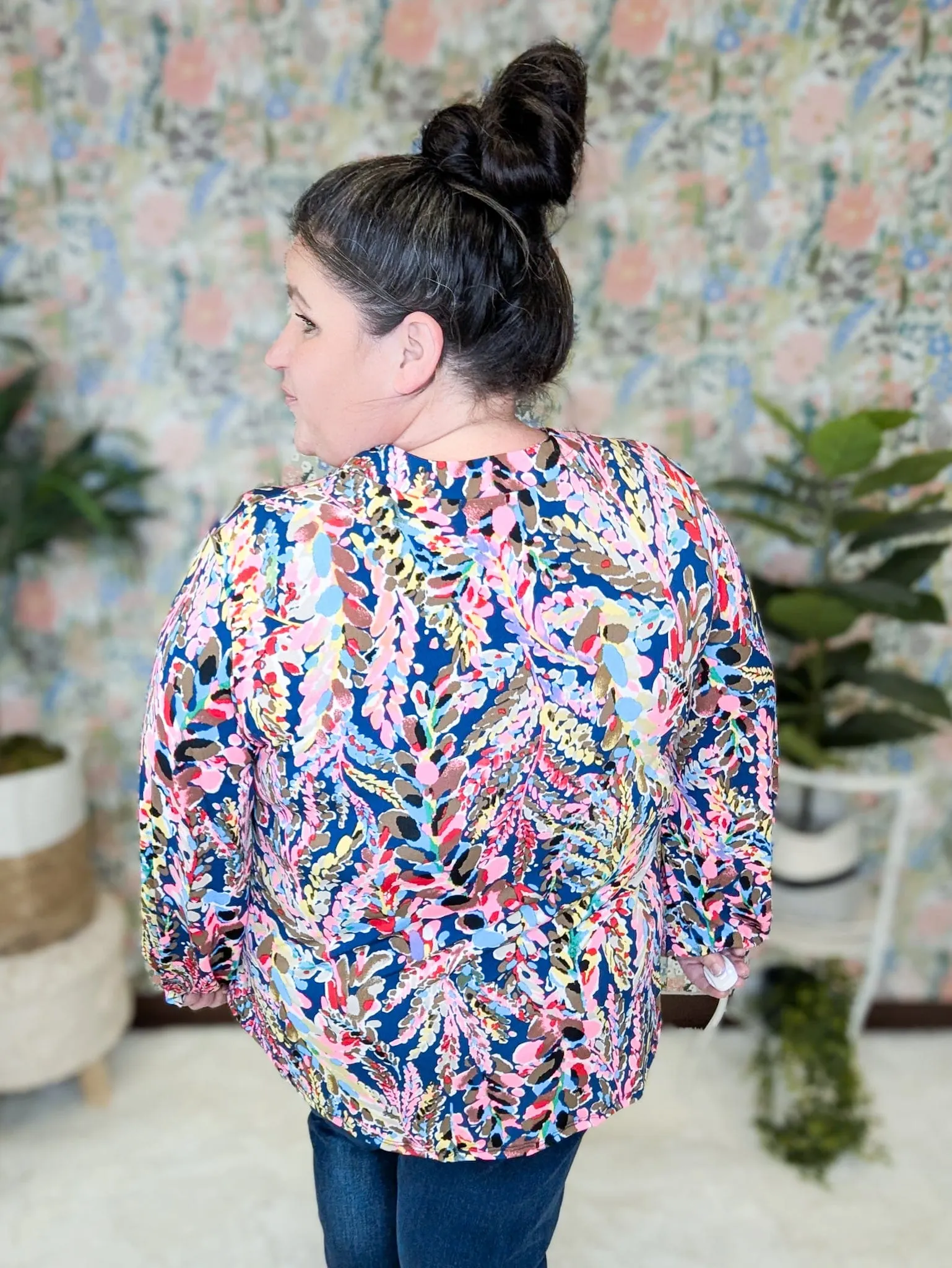 Tami Notch V-Neck Blouse in Navy   Brights